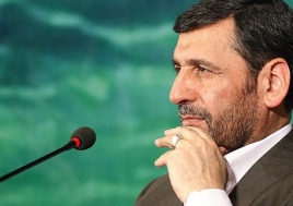 کراوات زدن یکی از مشاوران روحانی خسارات زیادی به ارزشهای کشور وارد کرد