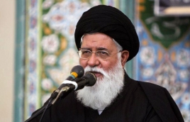 آیتالله علمالهدی: 27 سال است که جلوی جنگ را گرفتیم/با برجام و مذاکره جلوی جنگ را نگرفتیم/نیروهای آمریکا مثل سگ پارس میکنند