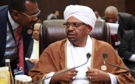بازداشت شماری از رهبران حزب حاکم سابق سودان پس از متهم شدن عمر البشیر به پولشویی / ۸ فرمانده امنیتی برکنار شدند
