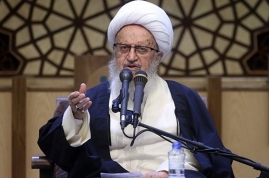 آیت الله مکارم: از نظام حمایت کرده و میکنیم / هرگونه اختلاف در حوزه مضر است؛ باید از افراط و تفریط پرهیز شود