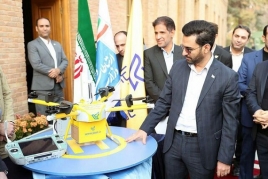 توضیح وزیر ارتباطات درباره سورپرایز جنجالی اش: هیچ سورپرایزی بهتر از گام برداشتن برای سلامتی مردم نیست/ نظرات مردم ولو در قالب شوخی ارزشمند است/ با نظر خواهی از مردم اسم این پهباد را انتخاب می کنیم