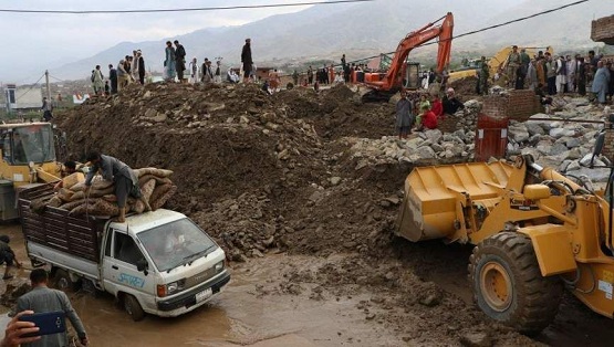 شمار کشته های سیل در افغانستان به ۱۲۲ نفر افزایش یافت