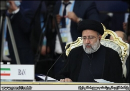 رئیسی: نباید نسخه تجویز شده غربی ها را برای مشکلاتمان اجرا کنیم