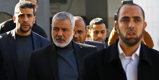 دور جدید مذاکرات حماس با اسرائیل برای آتش بس در غزه و مبادله اسرا؛ اسماعیل هنیه در رأس هیاتی به مصر می‌رود