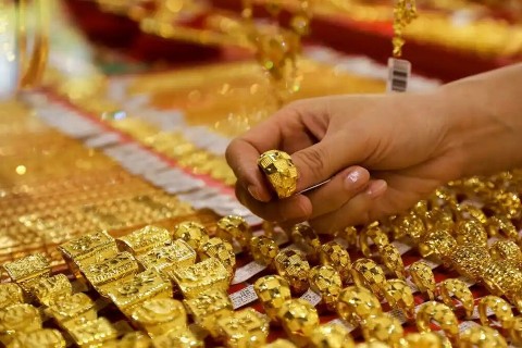 قیمت طلا، سکه امروز ۲۵ آبان ۱۴۰۲ در بازار آزاد/ طلای ۱۸ عیار، سکه امامی و ربع‌سکه چند؟