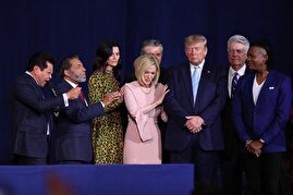اونجلیستها در آرزوی جنگ گستردهتر آمریکا با ایران؛ آنها معتقدند این درگیری نشانه نزدیکی به آخرالزمان و بازگشت حضرت عیسی است / این جماعت، ترامپ را «برگزیده خداوند» میدانند اونجلیستها در آرزوی جنگ گستردهتر آمریکا با ایران؛ آنها معتقدند این درگیری نشانه نزدیکی به آخرالزمان و بازگشت حضرت عیسی است / این جماعت، ترامپ را «برگزیده خداوند» میدانند