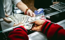 قیمت سکه، طلا و ارز ۱۴۰۰.۰۲.۱۶/ تلاش عجیب دلالان برای بالا بردن قیمت طلا