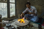 تصاویر: ساخت زیور آلات ترکمن