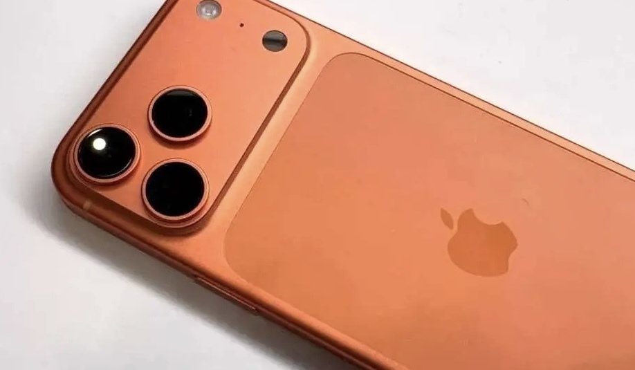 قیمت گوشی سامسونگ، شیائومی و آیفون امروز چهارشنبه ۱۰ دی ۱۴۰۴/ ارزان‌ترین آیفون ۱۷ چند؟