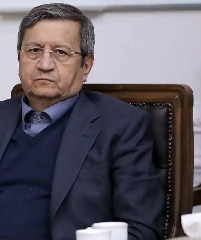 همتی رسما رئیس کل بانک مرکزی شد/ سه محور برنامههای رئیس جدید