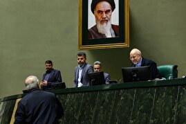 از پزشکیان ۱۴۰۳ تا پزشکیان ۱۴۰۴؛ جراحی اقتصادی بر سر سفره مردم/ دولت چهاردهم ایده و برنامه‌ای برای مدیریت شرایط اقتصادی ندارد؟