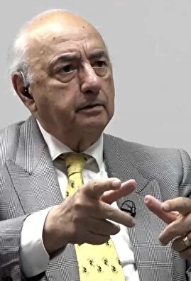 مهم‌ترین هدف آمریکا باز نگه داشتن دو مسیر تقابل و مذاکره است