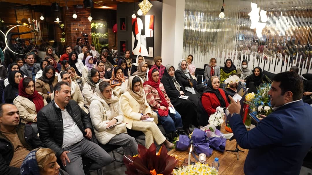 نشست فرهنگی ـ معرفتی «علی‌وار زندگی کردن» با محوریت ترویج سبک زندگی علوی برگزار شد