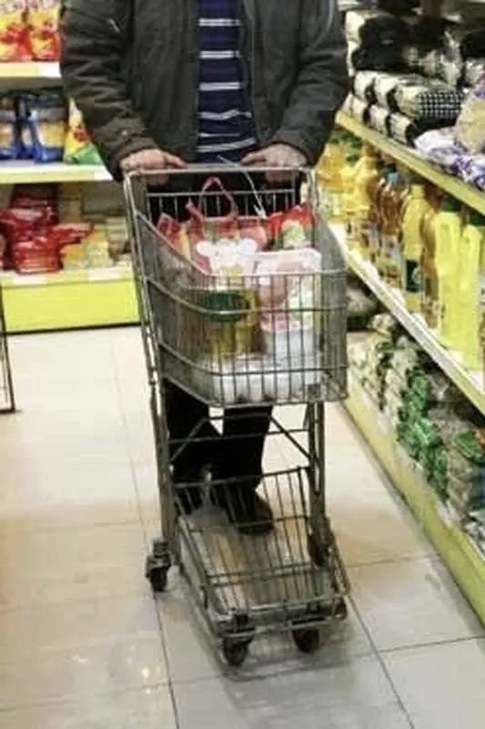 تورم زمستان کمر سوپرمارکتها را شکست | رئیس اتحادیه: «روغن در یک ماه ۲۵۰٪ جهش کرد» | رشد ۱۰ تا ۴۷٪ همه قیمتها در دو ماه