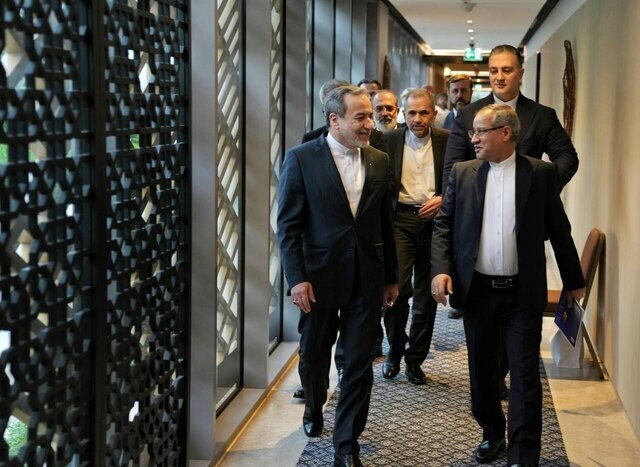 صداوسیما: به نظر میرسد که ایران و آمریکا نسبت به دیدگاههای یکدیگر، چراغ سبز نشان دادهاند/ وزیر خارجه عمان: مذاکرهکنندگان با گشودگی بیسابقهای نسبت به ایدهها برخورد میکنند