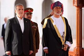 پزشکیان به سلطان عمان: اگر آمریکا رژیم صهیونیستی را مهار نکند، ایران ناگزیر از پاسخهای دردناکتر خواهد بود / در جریان مذاکرات آمریکاییها به صراحت بر کنترل و نفوذ خود بر رژیم صهیونیستی تأکید کرده، مدعی شده بودند که این رژیم بدون اجازه آنان، اقدامی علیه ایران صورت نخواهد داد پزشکیان به سلطان عمان: اگر آمریکا رژیم صهیونیستی را مهار نکند، ایران ناگزیر از پاسخهای دردناکتر خواهد بود / در جریان مذاکرات آمریکاییها به صراحت بر کنترل و نفوذ خود بر رژیم صهیونیستی تأکید کرده، مدعی شده بودند که این رژیم بدون اجازه آنان، اقدامی علیه ایران صورت نخواهد داد