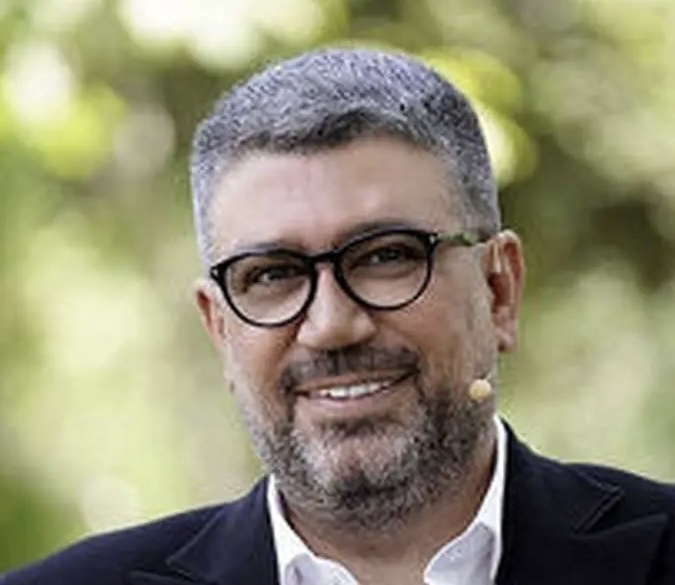 ادعای تازه معاون سیما درباره رضا رشیدپور؛ چرا برنامه فرزاد حسنی در جنگ به آنتن نرسید؟