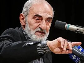 شریعتمداری خطاب به پزشکیان: دولت حق ندارد لایحه فضای مجازی که از سوی قوه قضائیه تهیه و از طریق دولت به مجلس ارسال شده را پس بگیرد / کجای این لایحه با آموزه‌های الهی و انسانی و اخلاقی و ملی و حفظ حریم مردم مغایرت دارد؟ / کجای قانون آمده که یک جمعیت «جعلی» با عنوان «نخبگان» حق دارند نص صریح قانون اساسی را نادیده بگیرند؟ / جماعت یاد شده برخی از اطرافیان زاویه‌دار شما را هم شامل می‌شود