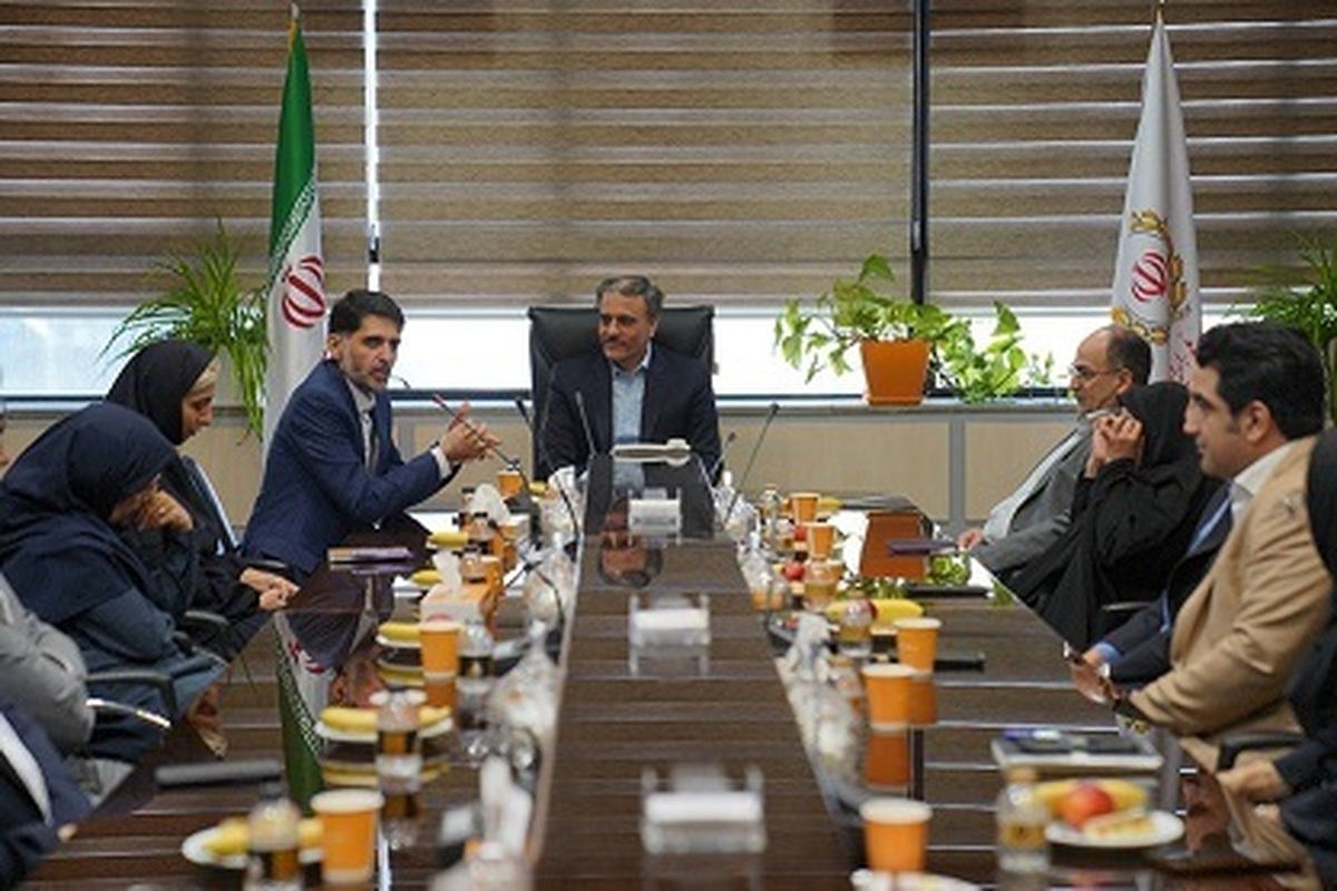 با حکم مدیرعامل بانک ملی ایران: نفیسه دهقان نسب سرپرست اداره کل خارجه بانک ملی ایران شد با حکم مدیرعامل بانک ملی ایران: نفیسه دهقان نسب سرپرست اداره کل خارجه بانک ملی ایران شد