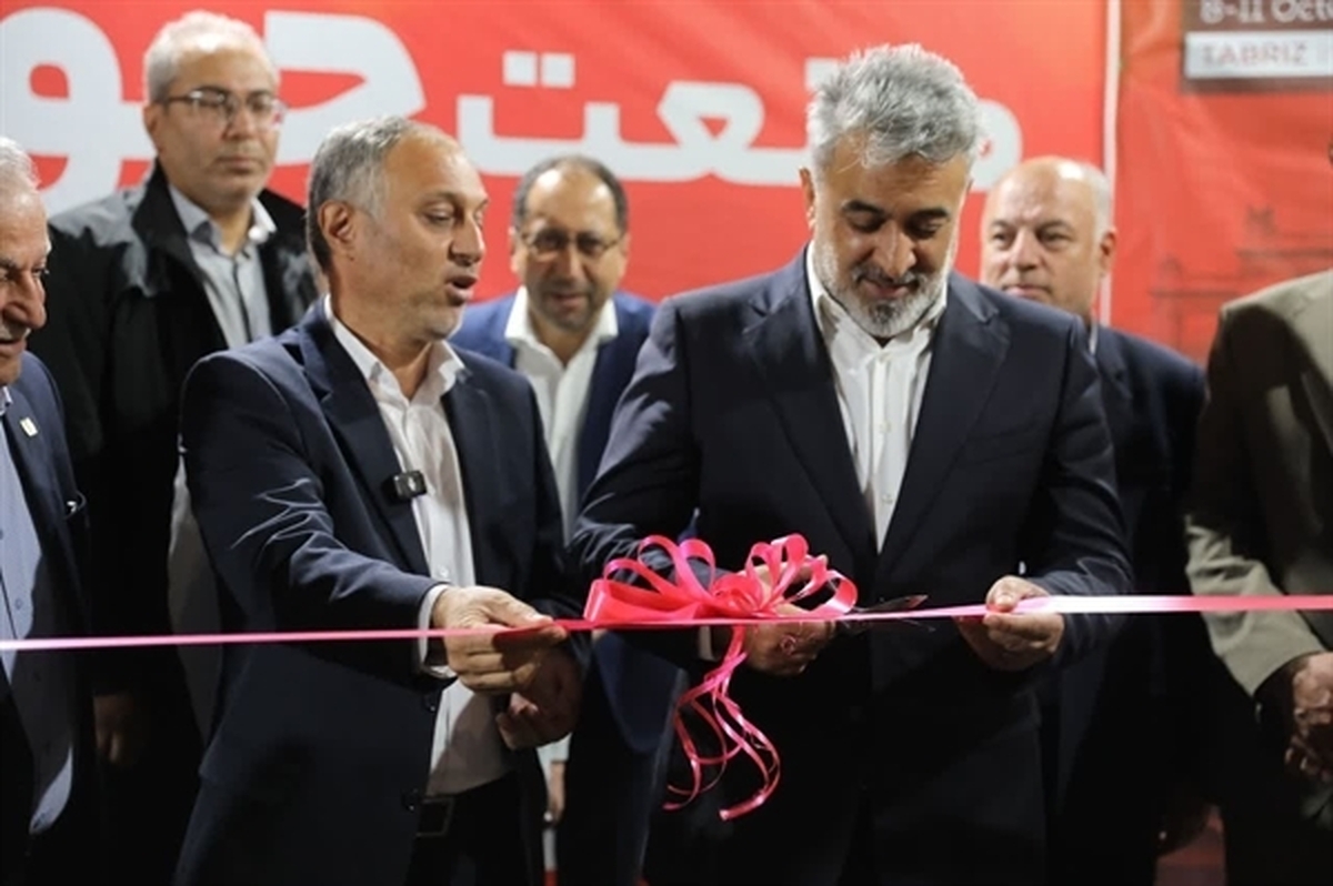 آغاز به کار نمایشگاه بینالمللی خودرو تبریز؛
درخشش پارسخودرو در نخستین روز/ پارسنوآ در کانون توجه بازدیدکنندگان آغاز به کار نمایشگاه بینالمللی خودرو تبریز؛
درخشش پارسخودرو در نخستین روز/ پارسنوآ در کانون توجه بازدیدکنندگان