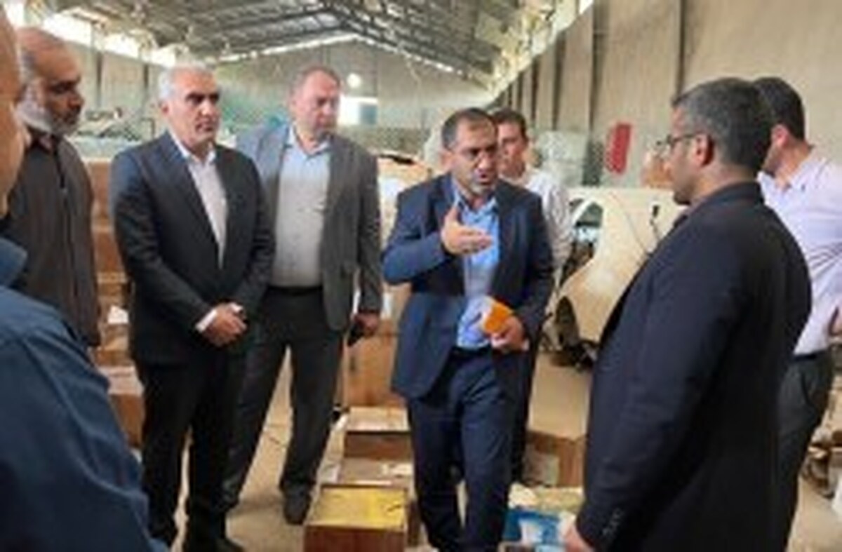 نظارت مستمر بر انبارهای گمرک کیش؛
جلوگیری از رسوب کالا باهدف تقویت چرخه اقتصادی منطقه نظارت مستمر بر انبارهای گمرک کیش؛
جلوگیری از رسوب کالا باهدف تقویت چرخه اقتصادی منطقه
