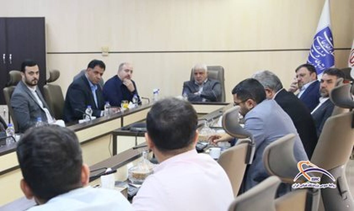بازدید رئیس گروه توسعه فناوری زعیم از پژوهشگاه فضایی ایران و تاکید بر توسعه فناوری و تجاریسازی محصولات فضایی بازدید رئیس گروه توسعه فناوری زعیم از پژوهشگاه فضایی ایران و تاکید بر توسعه فناوری و تجاریسازی محصولات فضایی