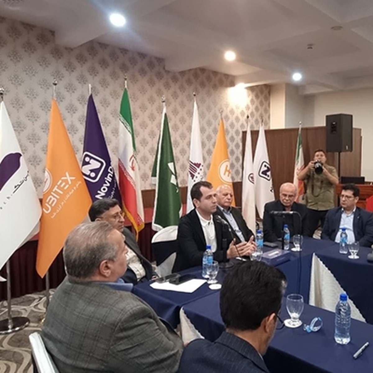 همکاری گروه اقتصادنوین و سازمان نظام صنفی رایانهای کشور آغاز شد
بانک اقتصادنوین پیشران تحول فینتک و نوآوریهای بانکی همکاری گروه اقتصادنوین و سازمان نظام صنفی رایانهای کشور آغاز شد
بانک اقتصادنوین پیشران تحول فینتک و نوآوریهای بانکی