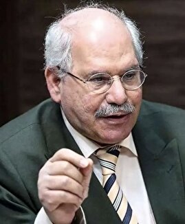 در سالهای اخیر بین قیمت‌ها و دستمزدها مسابقه است / به جای افزایش دستمزد به تثبیت قیمت ها فکر کنیم