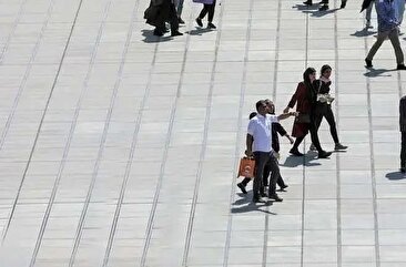 مردم ایران به این فکر می‌کنند که امروز شب شود و برای فردا خدا بزرگ است / بحران آب را تا به چشم نبینند باور نمی‌کنند