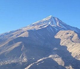 در دل دماوند چه می‌گذرد / چرا قله دماوند دیگر برف ندارد؟