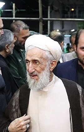 کانال کاظم صدیقی: فرزند آیت الله صدیقی به دلیل ابتلا به عارضه شدید کبدی و ایست قلبی درگذشت