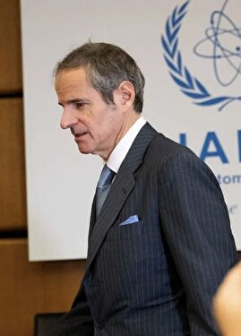 از گروسی شکایت کنید و تا عزل او از دبیرکلی جلو بروید