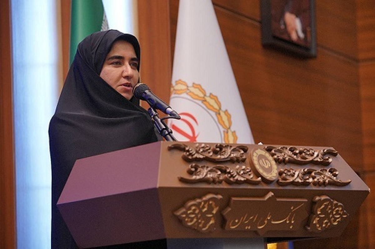 توسعه متوازن با بهره‌گیری از توان زنان و مردان / تأکید نماینده ایلام بر الگو بودن بانک ملی در رعایت حقوق بانوان