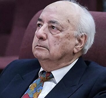 غیبت ایران در فضای مذاکره مساوی افزایش فشارها است / سکوت در سیاست خارجی یعنی واگذاری زمین به حریف / بن بست کامل در دیپلماسی معنا ندارد