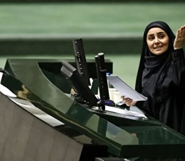 دولت رئیسی واگنهای اسقاطی دسته هفتم خط کرج را به زاهدان آورد | بهخاطر وفاق با دولت سکوت کردیم، اما مصمم به استیضاح و برکناری وزیر راهیم