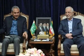 روزنامه پاکستانی به نقل از منابع دیپلماتیک: سفر وزیر کشور پاکستان به ایران، با هدف جلوگیری از فروپاشی کامل مذاکرات و احیای روند متوقف شده صلح، صورت گرفته؛ زیرا شتاب حاصل از دور‌های پیشین گفت‌و‌گو‌ها در اسلام‌آباد به شدت کاهش یافته