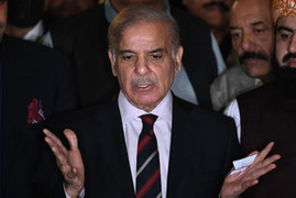 نخست‌وزیر پاکستان: پاسخ مثبت ترامپ به درخواست پاکستان، عربستان و سایر کشور‌ها [به خاطر تعلیق پروژه آزادی] به تقویت صلح و ثبات کمک می‌کند / از ترامپ تشکر می‌کنم
