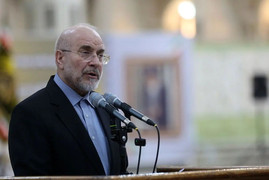 قالیباف: درست است که ما چک سفید امضا به کسی نمی‌دهیم، اما در تله درگیری‌های فرسایشی نیز نباید بیفتیم/ باید با ترجیح منافع ملی و مطالبات عمومی بر ملاحظات جناحی و منطقه‌ای، مسیری میان‌بر برای حل مشکلات طراحی کنیم/ دولت در میانه میدان مدیریت مشکلات ایستاده و نیاز به کمک همه از جمله مجلس دارد